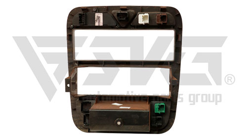 پنل داشبورد لوازم یدکی کروز؛ قطعه‌ای باکیفیت برای ایران خودرو.