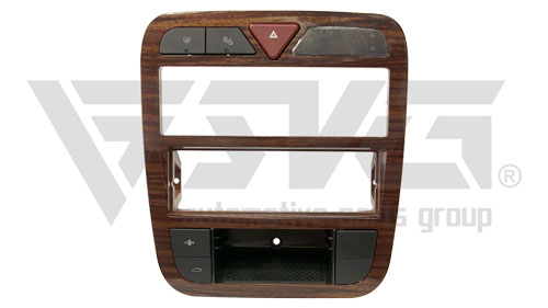 پنل داشبورد لوازم یدکی کروز؛ قطعه‌ای باکیفیت برای ایران خودرو.