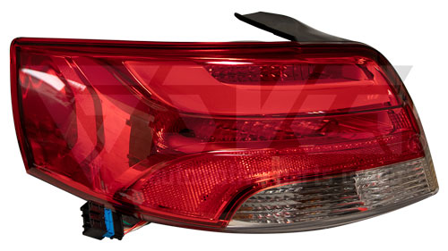 چراغ خطر عقب رانا لوکس؛ محصولی باکیفیت و استاندارد از شرکت کروز.