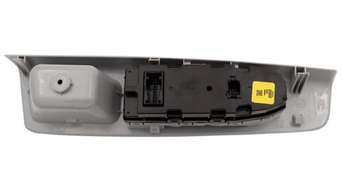 کلید شیشه بالابر لوازم یدکی کروز؛ قطعه‌ای باکیفیت برای ایران خودرو.