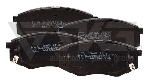 تصویر لنت ترمز جلو سوناتا ۲۰۱۱/YF جهان لنت؛ محصولی با کیفیت و استاندارد برای تضمین ایمنی و عملکرد سیستم ترمز خودرو.